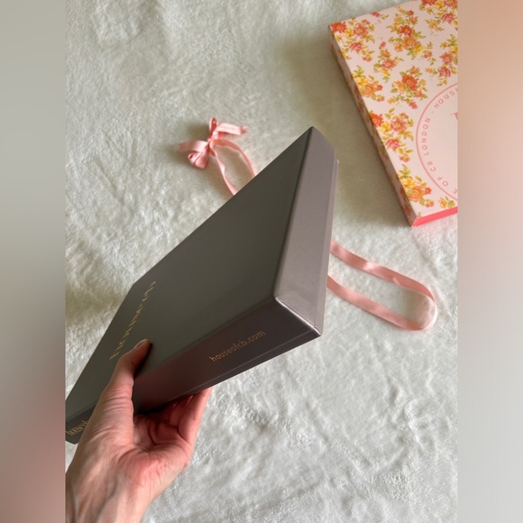 House of CB Gift Box - Picture 7 of 15